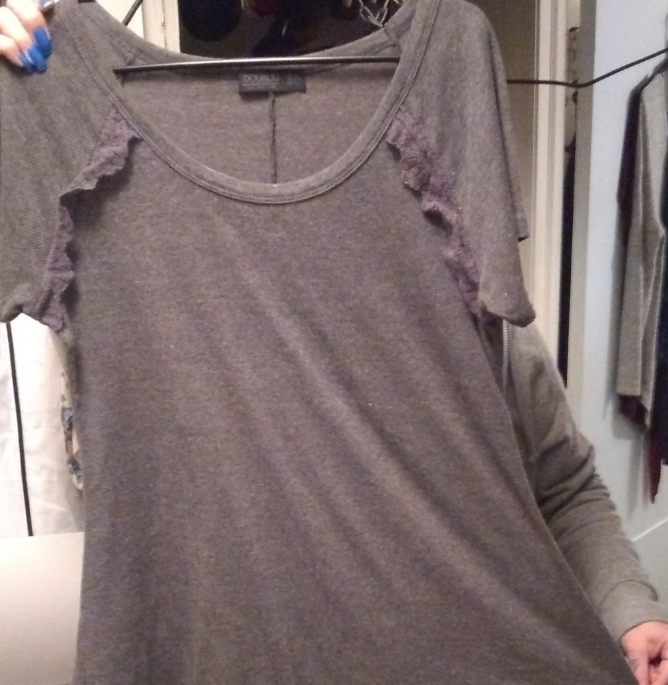 Gray short sleeved top women's top